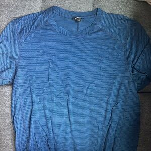 Allbirds golf Men's Shirt- size medium